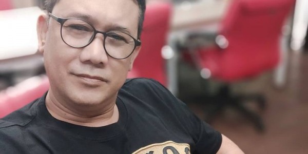 Denny Siregar ke AHY: Belajar Jadi Laki-laki, Sebelum Mimpi Jadi Pemimpin Negeri