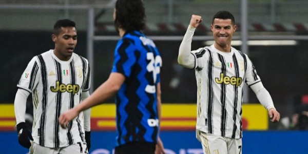 Dua Gol Ronaldo Amankan Kemenangan Juventus di Leg Pertama Semifinal