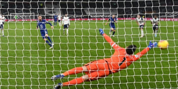 Eksekusi Penalti Jorginho Bawa Chelsea Menang Tipis 1-0 atas Tottenham