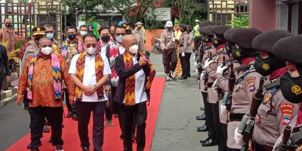 DI Mapolda Kalsel, Komisi III DPR Gelar Raker dengan Jajaran Polda dan Kajati Kalsel