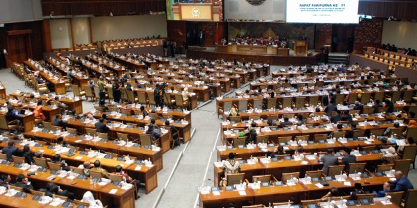 Alasan Pandemi, DPR Diminta Hentikan Pembahasan Revisi UU Pemilu