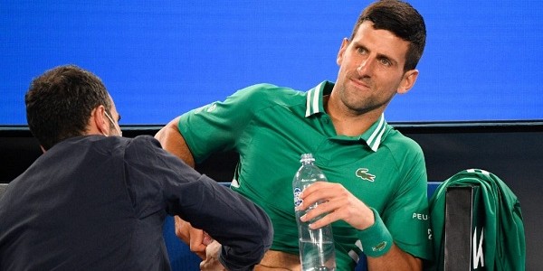 Meski Cidera, Djokovic Tetap Lanjutkan Australia Open