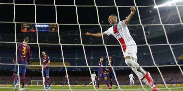 PSG Kalahkan Barcelona 4-1, Mbappe Cetak Hattrick