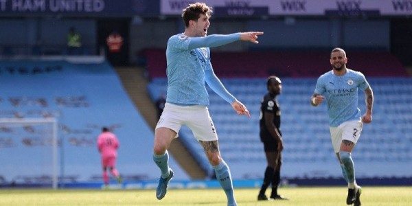 Bertengger di Puncak Klasemen, Manchester City Unggul 12 Poin