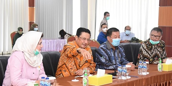 Fadel Muhammad Dorong Industri Daerah Go Internasional