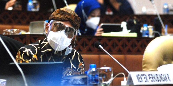 Menhub Budikarya Ikuti Raker DPR