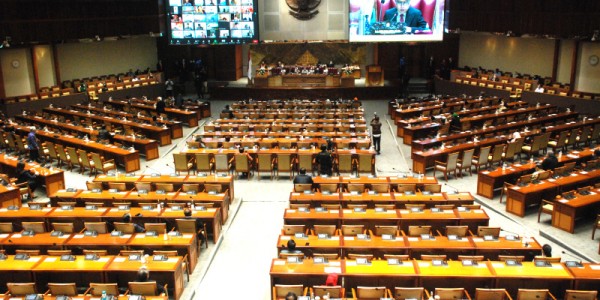 Paripurna Laporan Prolegnas Tahun 2021