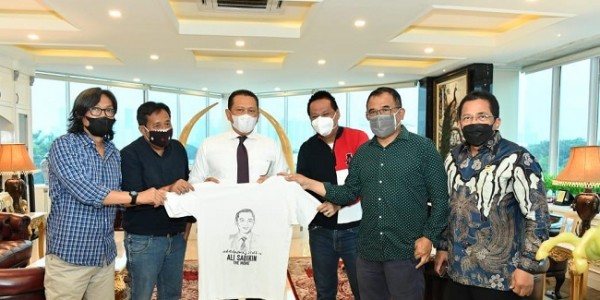 Terima Tim Produksi Film 'Ali Sadikin The Movie', Bamsoet Harap Bisa Tayang Tahun Depan