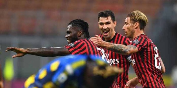 Meski Hanya dengan 10 Pemain, Milan Tundukkan Parma 3-1