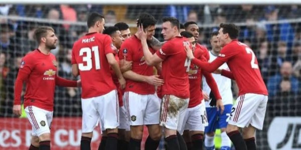 Pecundangi Totenham 3-1, MU Jaga Rekor Tandang Sempurna