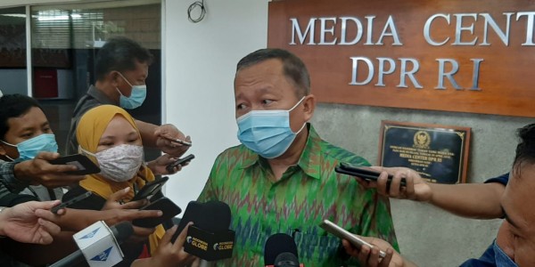PPP Minta Pihak Berwenang Cabut Paspor Joseph Paul Zhang
