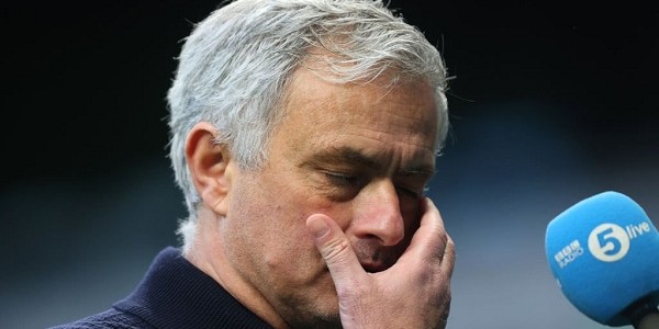 Mourinho Dipecat Dari Manajer Tottenham