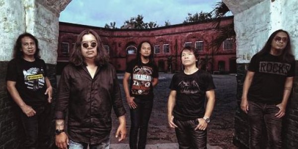 Power Slaves Rilis Ulang Lagu Bayang ke Versi Inggris
