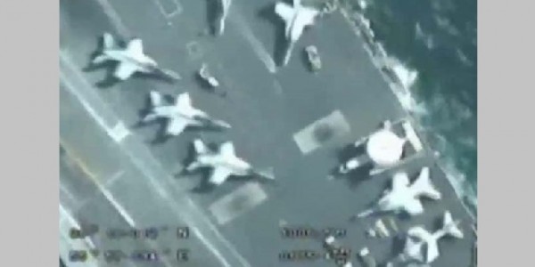 Drone Iran Bayangi dan Rekam Kapal Induk AS di Teluk Persia