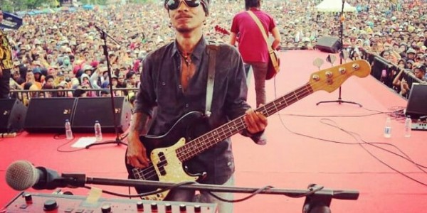 Bassis Sekaligus Vokalis Boomerang Henry Limahelu Meninggal Dunia