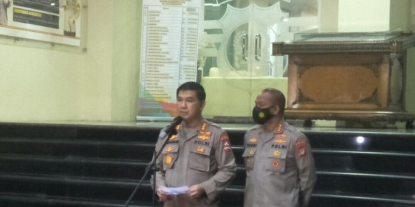 Usai Penangkapan Munarman, Polisi Temukan Tabung Berisi Bahan Peledak di Petamburan