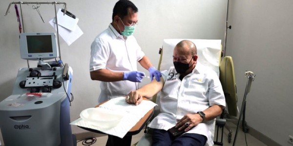 Ketua DPD Lakukan Suntik Vaksin Nusantara
