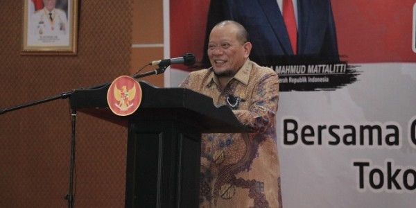 Ketua DPD RI Ingatkan Pemerintah Perhatikan Bansos Bagi Suku Terpencil