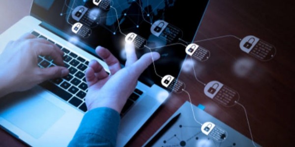 Penertiban Dunia Maya Kini Tergantung Efektivitas Virtual Polisi