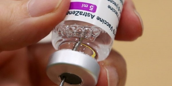 DPR Tagih Penjelasan Pemerintah Atas Kematian Seorang Pria Usai Divaksin AstraZeneca