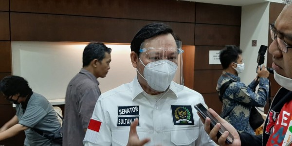 Sultan Minta Penggunaan Seluruh Vaksin AstraZeneca Dihentikan Sementara