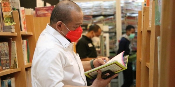 Harbuknas 2021, Ketua DPD RI Ajak Masyarakat Tingkatkan Minat Baca 