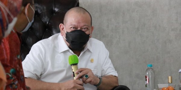 Lindungi UMKM, Ketua DPD RI Dukung Larangan 13 Produk Crossborder Masuk RI