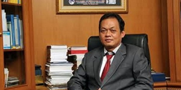 Pakar Sebut Permintaan ICW Soal Penarikan Firli Bertentangan dengan UU