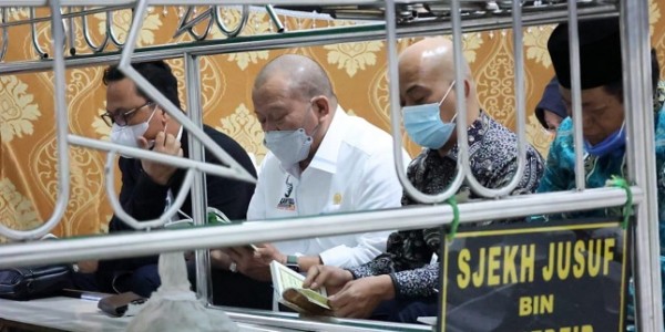 Ketua DPD RI Ziarah ke Makam Pahlawan Syekh Yusuf di Sulsel