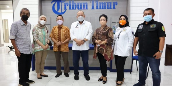 Kunjungi Tribun Timur, Ketua DPD RI Dorong Pembangunan Stadion PSM