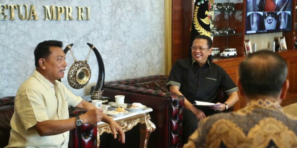 Bersama Moeldoko, Bamsoet Masuk Pengurus Perkumpulan Industri Kendaraan Listrik Indonesia