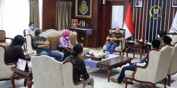 Bertemu Komunitas Budaya Jawa Barat, LaNyalla Tegaskan Pentingnya Dialog Pecahkan Masalah Bangsa