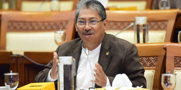 PKS Tolak Rencana Penghapusan BBM Jenis Premium