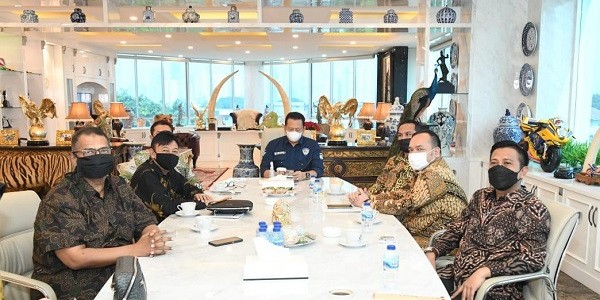 Pemerintah Diminta Tindak Tegas dan Bekukan Rekening Pinjaman Online Ilegal