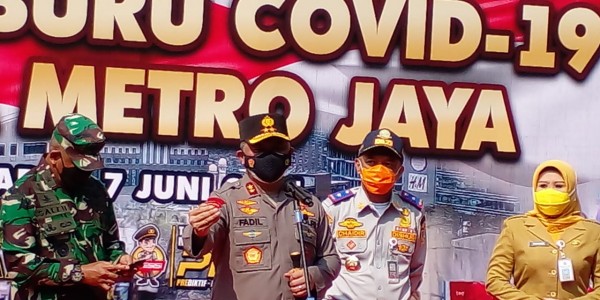 Kembali Meningkat usai Lebaran, Kapolda Metro Lepas Tim Pemburu Covid-19