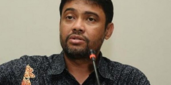 Pemerintah Pengecut Tak Hadiri Sidang Uji Materi UU Cipta Kerja
