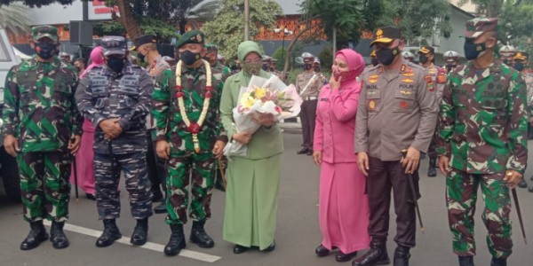 Lepas Mayjen Dudung Jadi Pangkostrad, Kapolda Metro: Perwira TNI yang Sangat Berdedikasi untuk Negeri