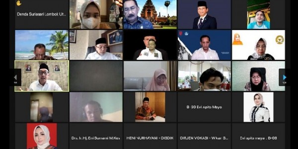 Senator Jihan Adukan Nasib Guru non PNS yang Sulit Mendapat Sertifikasi 