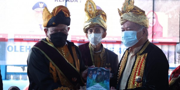 Kunjungi Kesultanan Buton, Ketua DPD RI Minta Sejarah Tidak Ditinggalkan