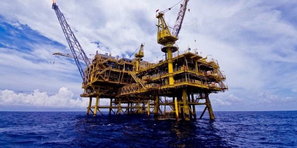 DPR: Apa Pemerintah Kalah Menghadapi Mafia Impor Migas?