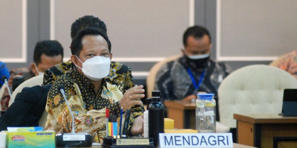 Mendagri Rapat Dengan Pansus Papua DPR