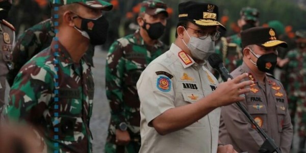 Anies Imbau Warga Jakarta untuk Berakhir Pekan di Rumah Saja