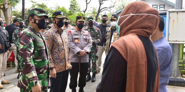 Tinjau PPKM Mikro di Bekasi, Kapolri Minta 3T dan Tes PCR Dipercepat