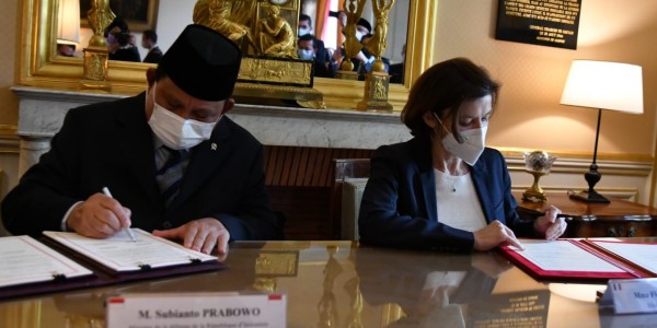 Menhan RI Tandatangani Persetujuan Kerja Sama Pertahanan dengan Prancis