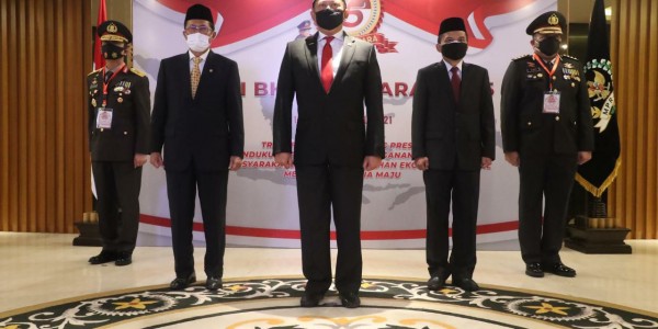 Hadiri Perayaan HUT Bhayangkara ke-75, Bamsoet Apresiasi Beragam Capaian Kinerja Polri