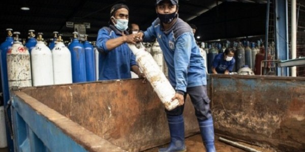 Pertamina Harus Bantu Kelangkaan Gas Oksigen, Jangan Keenakan Dimanja Kartu Kredit Rp420 Miliar