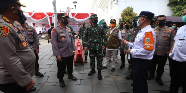 Vaksinasi Massal di Kota Tua, TNI-Polri Siapkan 10.000 Dosis Sinovac