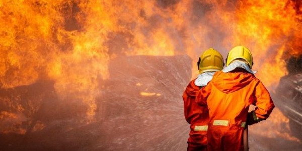 Kebakaran Hanguskan Gudang Puskesmas Sumur Batu di Jakpus