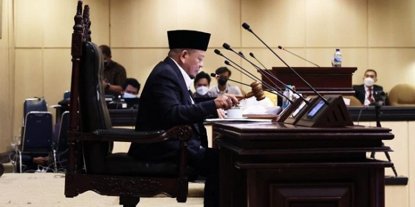 Ketua DPD RI Minta Petugas PPKM Darurat Sensitif ke Pelaku Usaha Kritikal dan Esensial
