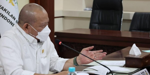 Anggaran Bansos Ditambah, Ketua DPD RI: Bantuan Harus Segera Dibagikan  